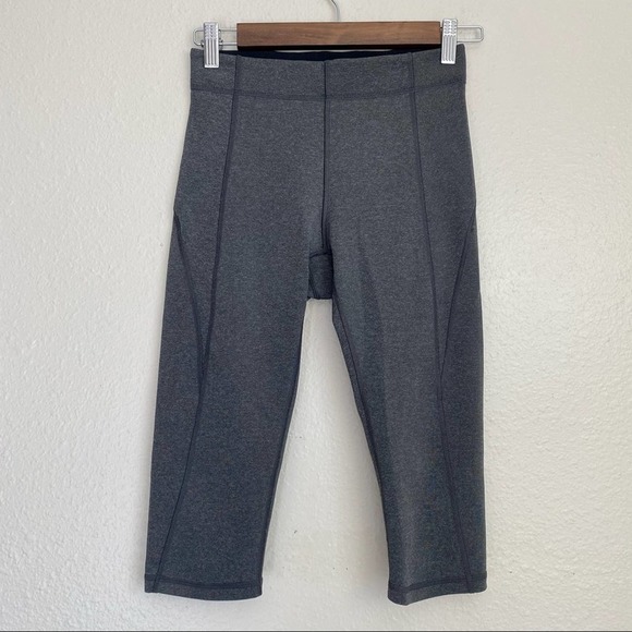 Ivy Park Beyonce ‘V’ Cropped Grey Leggings XS - Picture 6 of 9